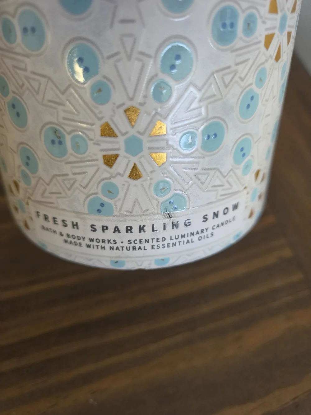 Fresh Sparkling Snow Scented Candle - White & Light Blue - Bath & Body Works